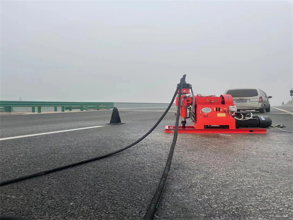 城厢马路路基路面开裂下沉注浆加固灌浆